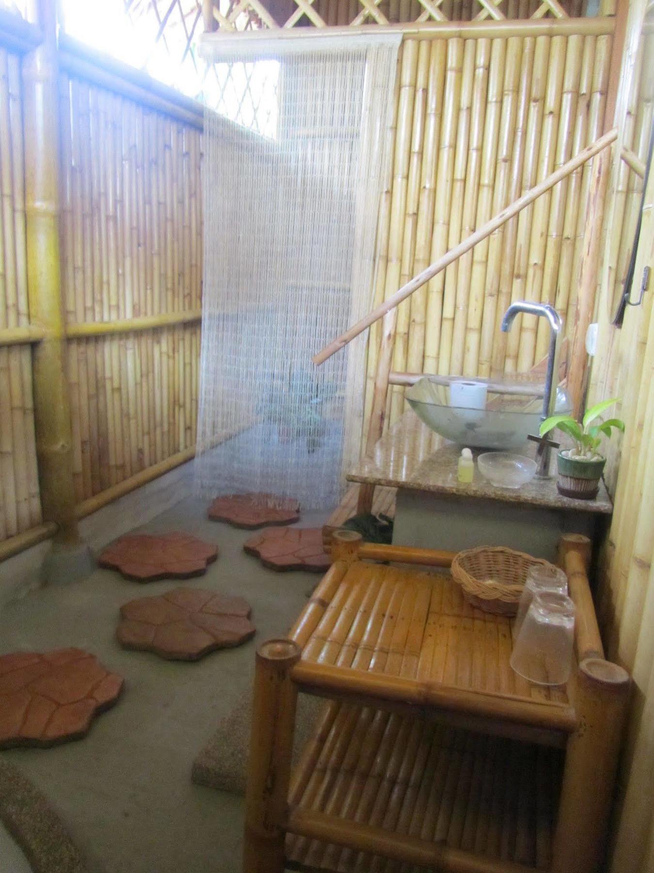 แบมบู เฮฟเว่นโฮม Hotel Rawai ภายนอก รูปภาพ