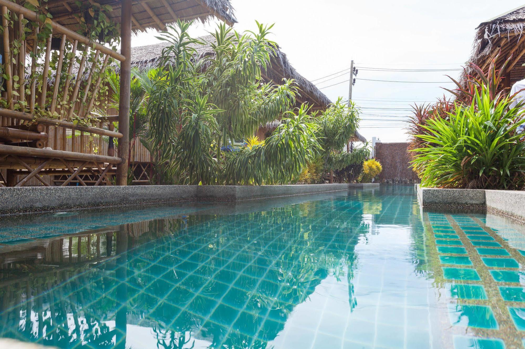 แบมบู เฮฟเว่นโฮม Hotel Rawai ภายนอก รูปภาพ